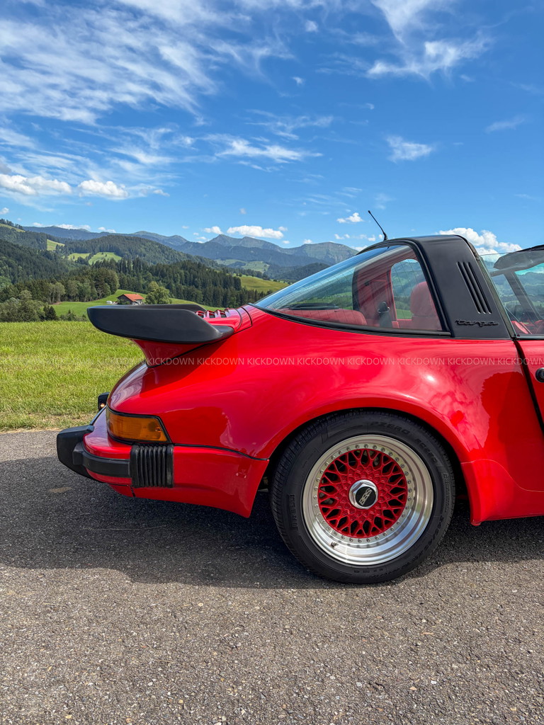 Porsche 911 Carrera 3.2