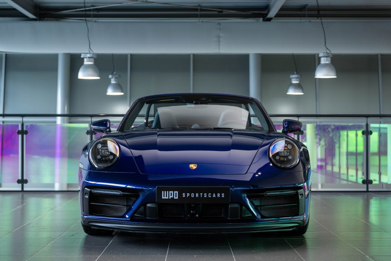 Porsche 992 Carrera GTS