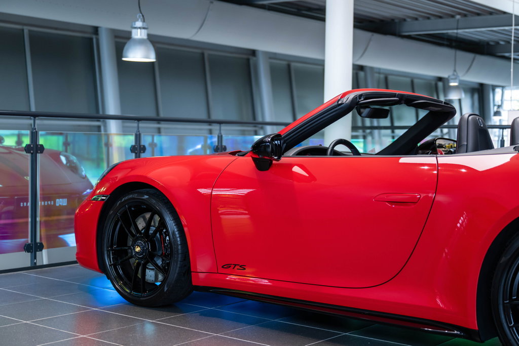 Porsche 992 Carrera GTS