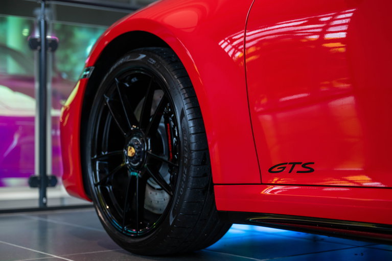 Porsche 992 Carrera GTS