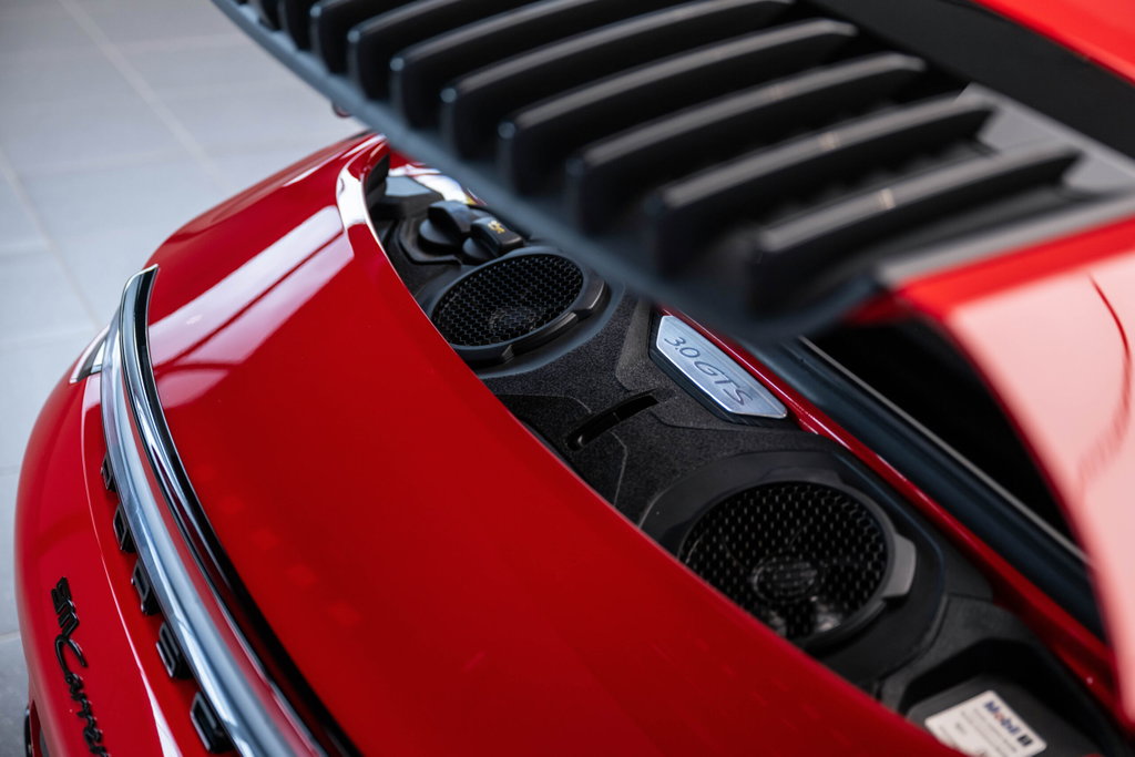 Porsche 992 Carrera GTS