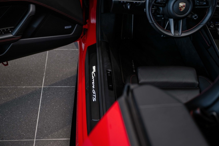Porsche 992 Carrera GTS