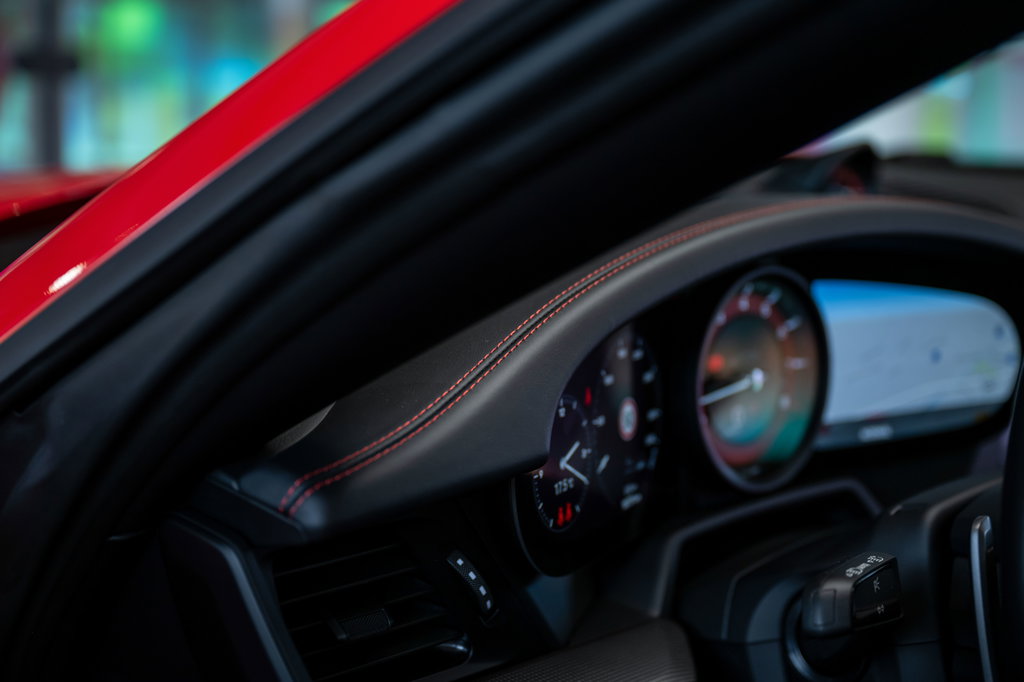 Porsche 992 Carrera GTS