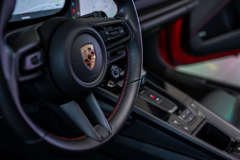Porsche 992 Carrera GTS