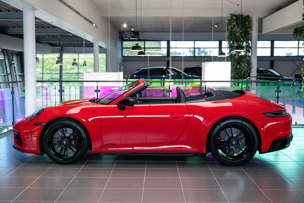 Porsche 992 Carrera GTS