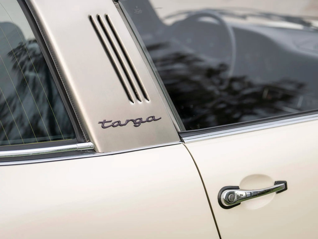 Porsche 911 S (F-Modell)