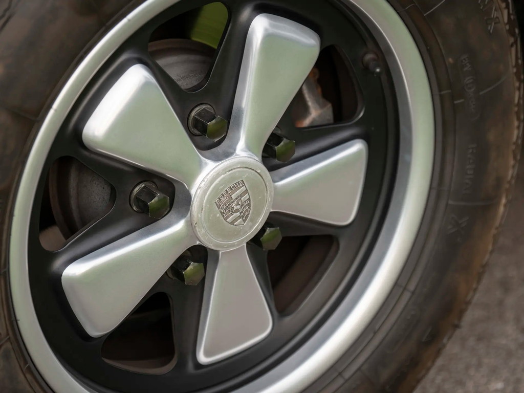 Porsche 911 S (F-Modell)