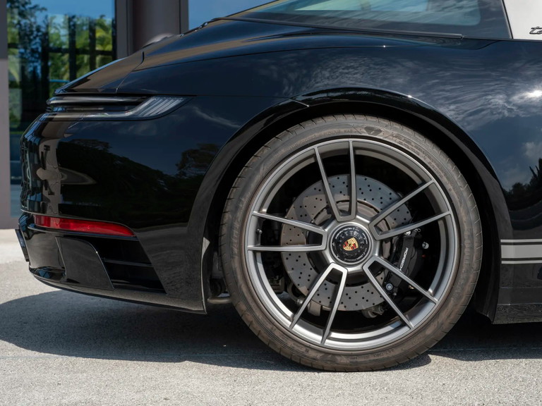 Porsche 992 Edition 50 Jahre Porsche Design