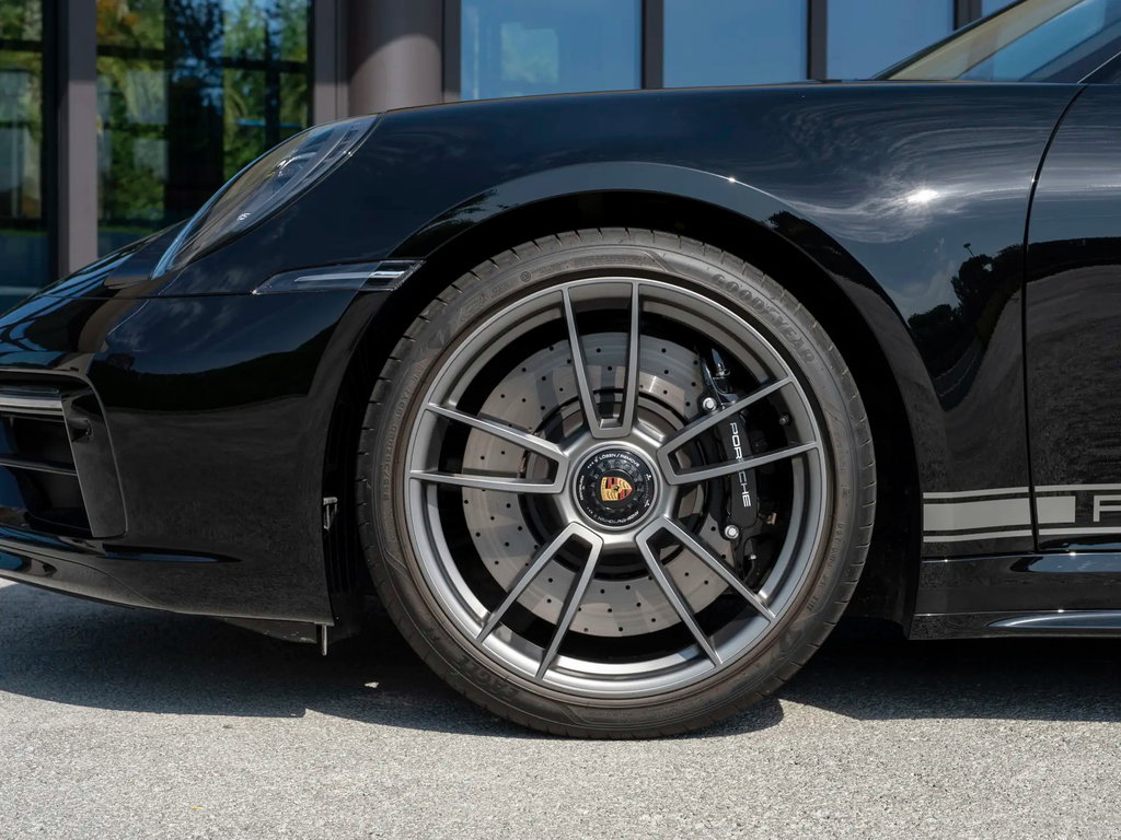 Porsche 992 Edition 50 Jahre Porsche Design