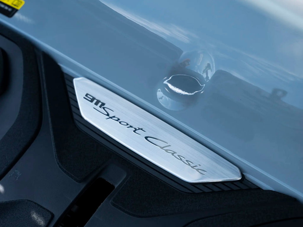 Porsche 992 Sport Classic