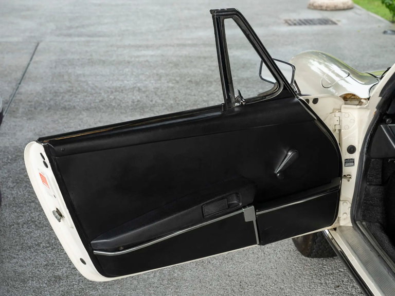 Porsche 911 S (F-Modell)