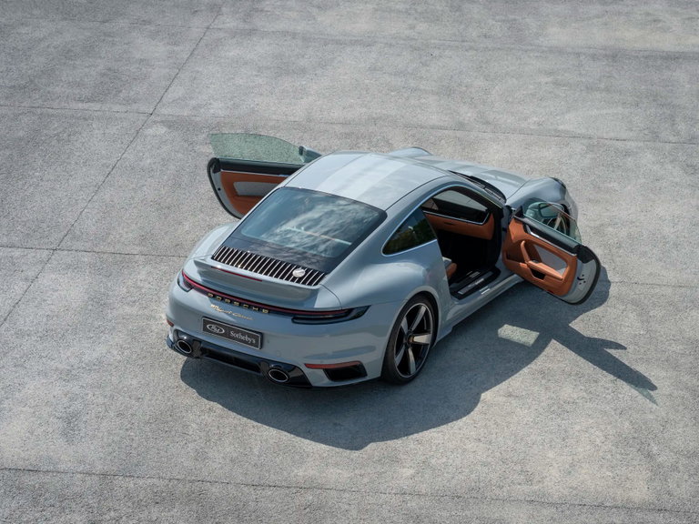 Porsche 992 Sport Classic