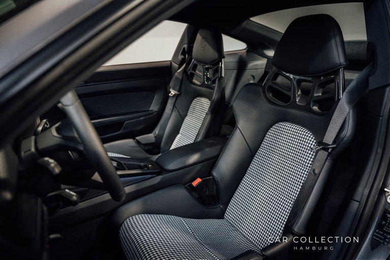 Porsche 992 GT3 Touring