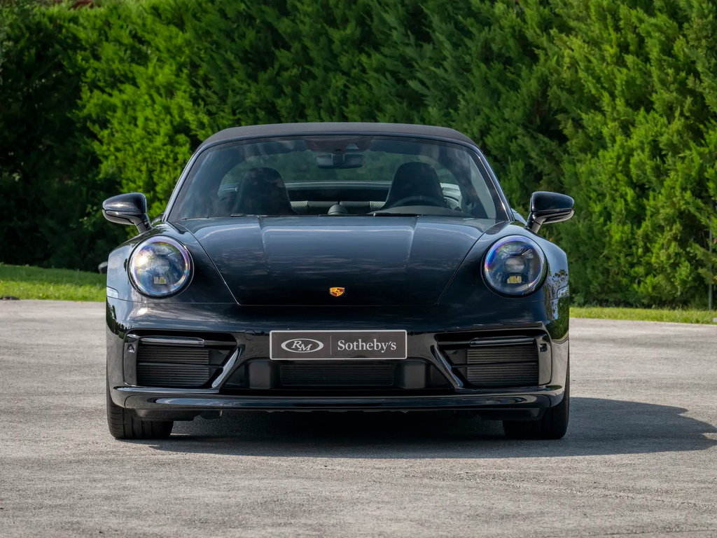 Porsche 992 Edition 50 Jahre Porsche Design