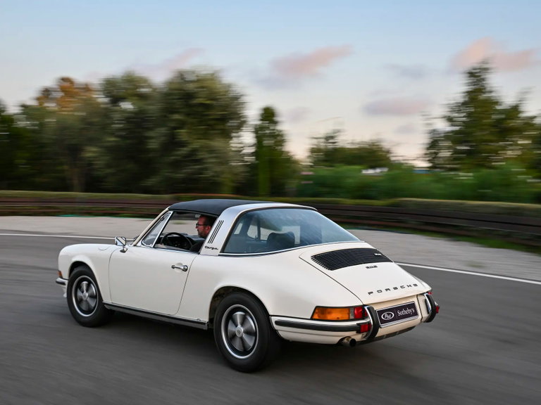 Porsche 911 S (F-Modell)