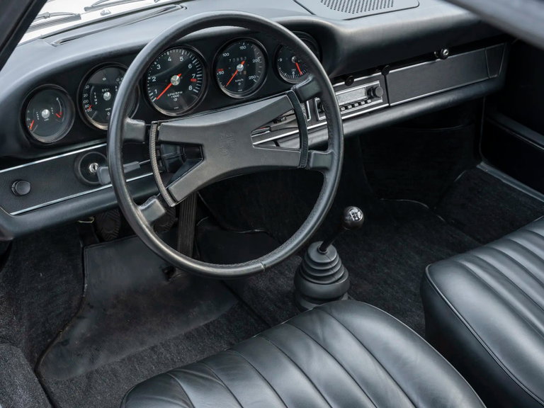 Porsche 911 S (F-Modell)
