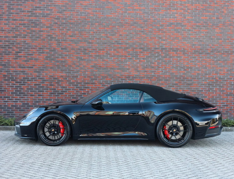 Porsche 992.2 Carrera 4 GTS