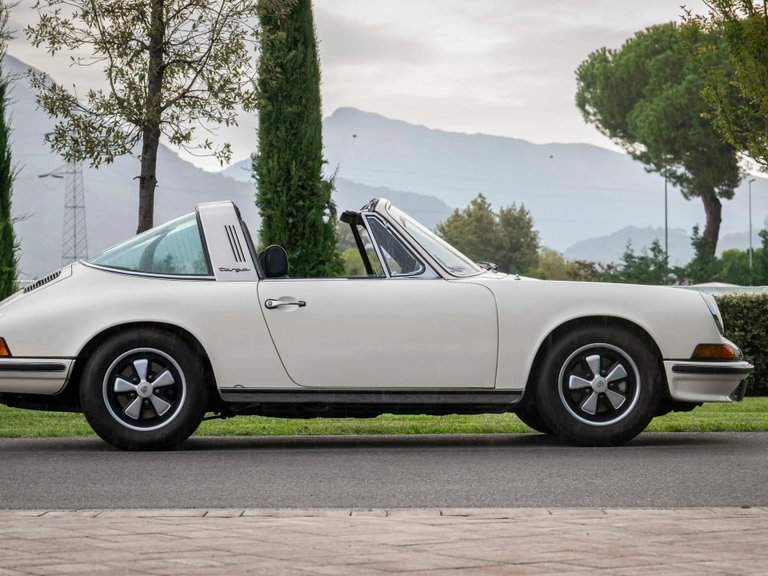 Porsche 911 S (F-Modell)