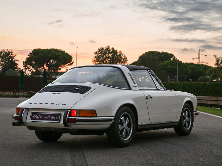 Porsche 911 S (F-Modell)