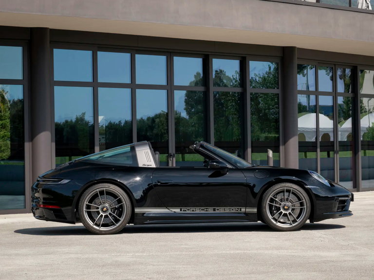Porsche 992 Edition 50 Jahre Porsche Design