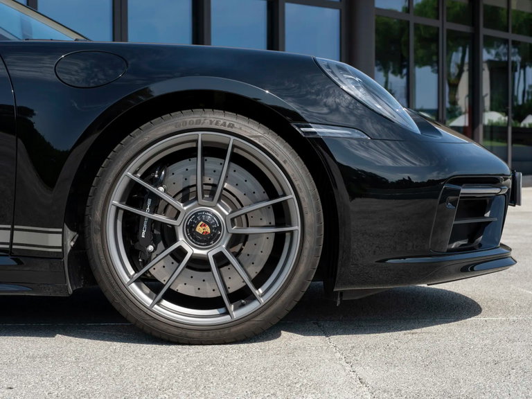 Porsche 992 Edition 50 Jahre Porsche Design