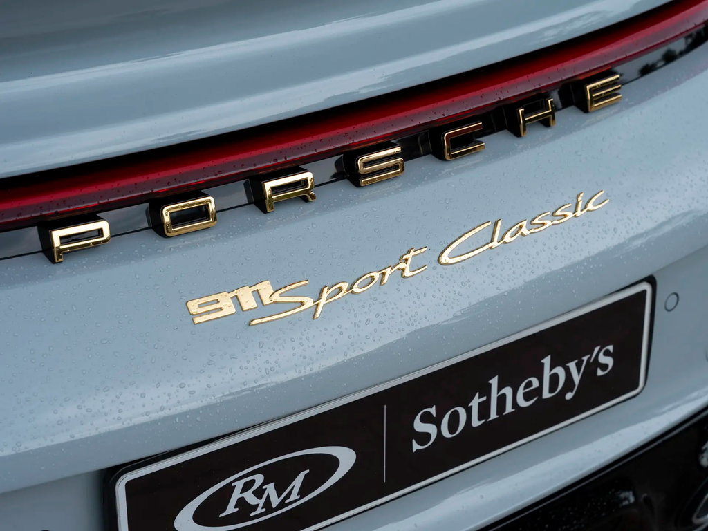 Porsche 992 Sport Classic