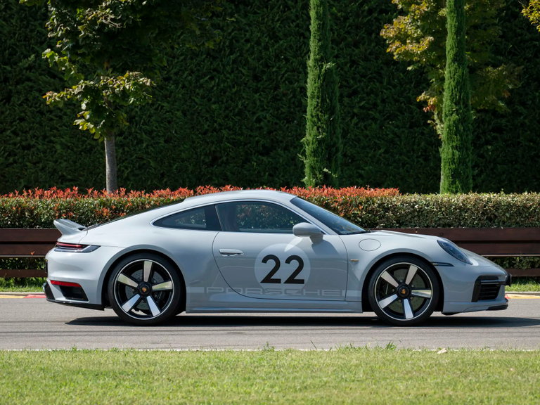 Porsche 992 Sport Classic