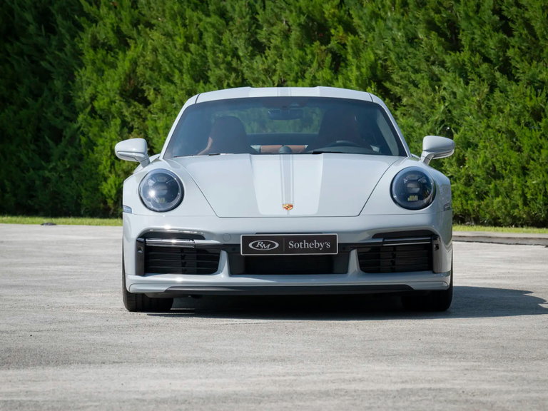Porsche 992 Sport Classic