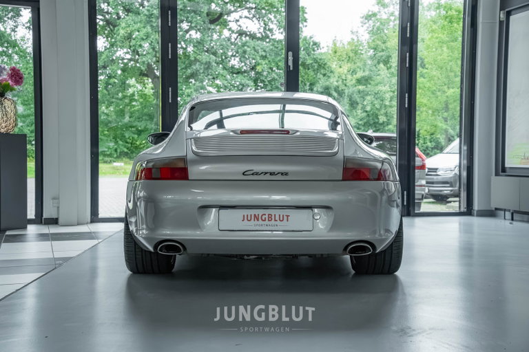 Porsche 996 Carrera