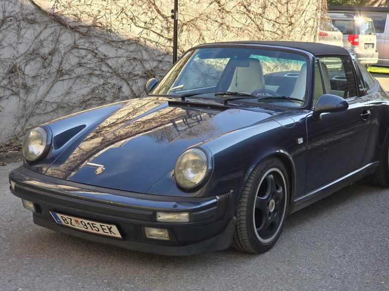 Porsche 911 Carrera 3.2