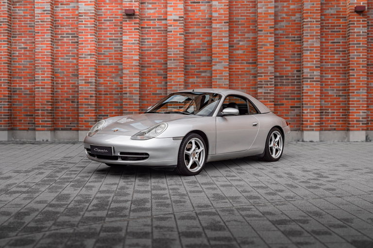 Porsche 996 Carrera 4