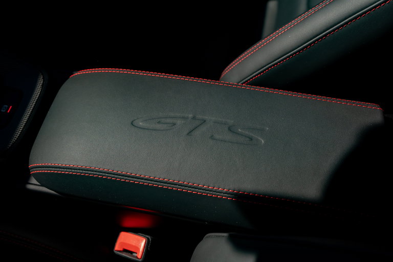 Porsche 992.2 Carrera 4 GTS