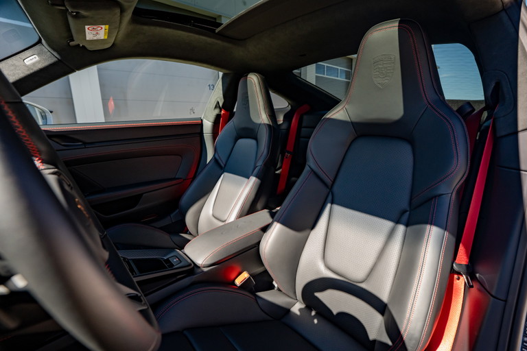 Porsche 992.2 Carrera 4 GTS