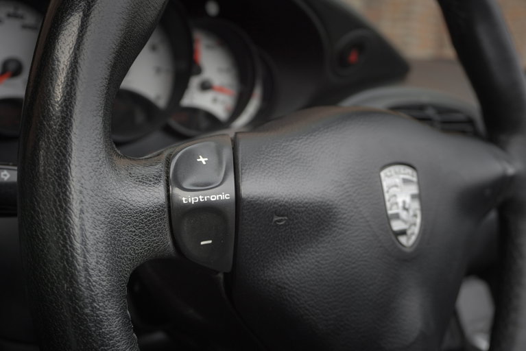 Porsche 996 Carrera 4