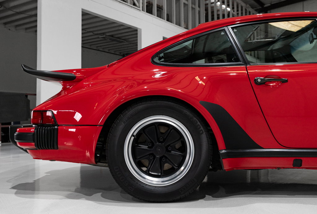 Porsche 911 Turbo 3.0 (US)
