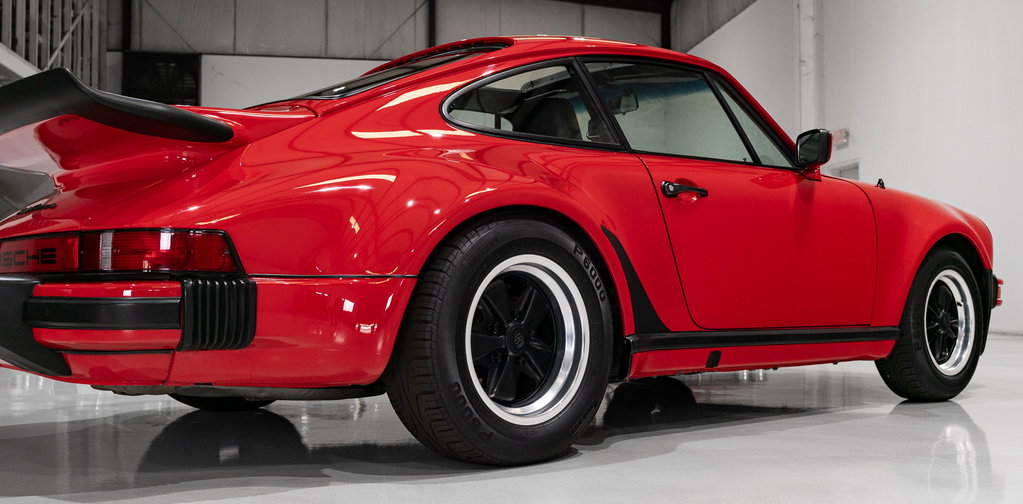 Porsche 911 Turbo 3.0 (US)