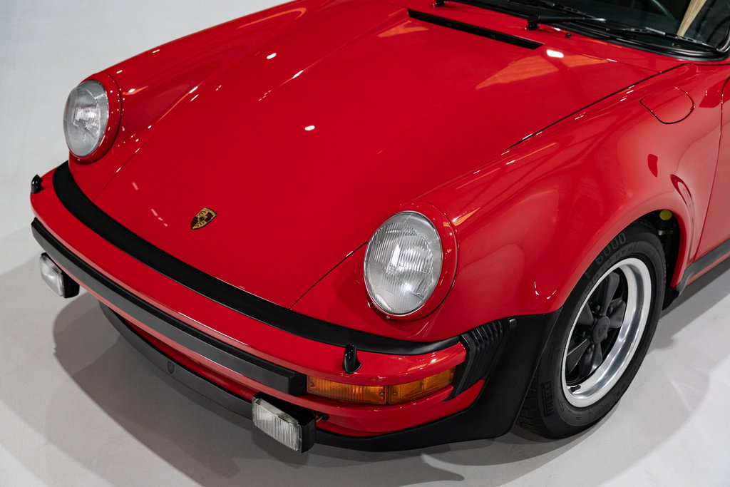 Porsche 911 Turbo 3.0 (US)