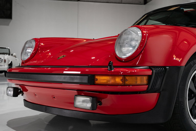 Porsche 911 Turbo 3.0 (US)