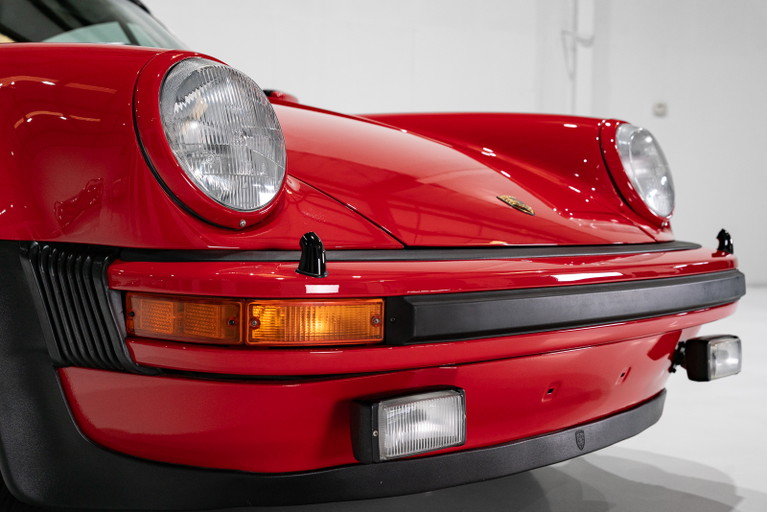 Porsche 911 Turbo 3.0 (US)