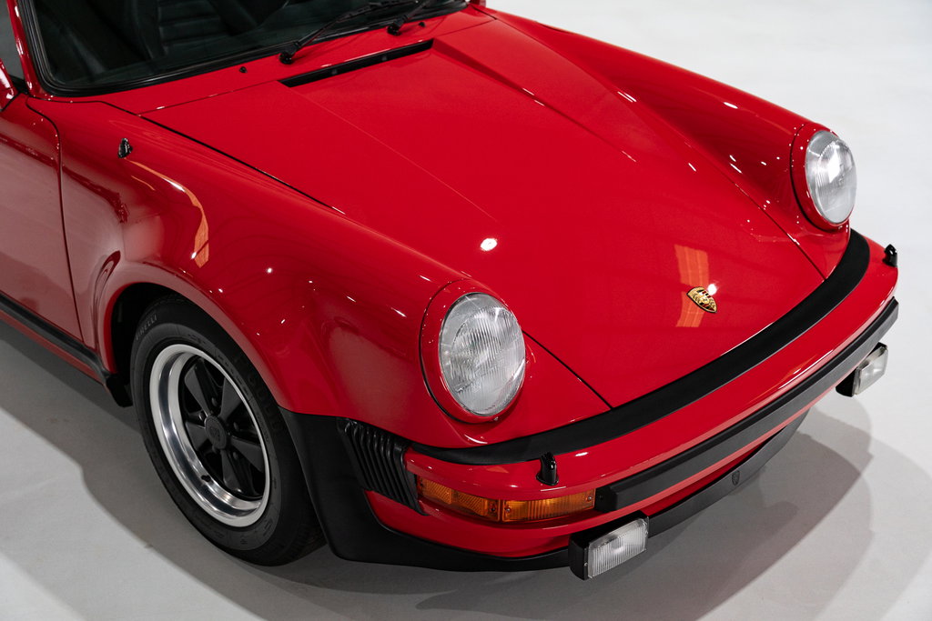 Porsche 911 Turbo 3.0 (US)