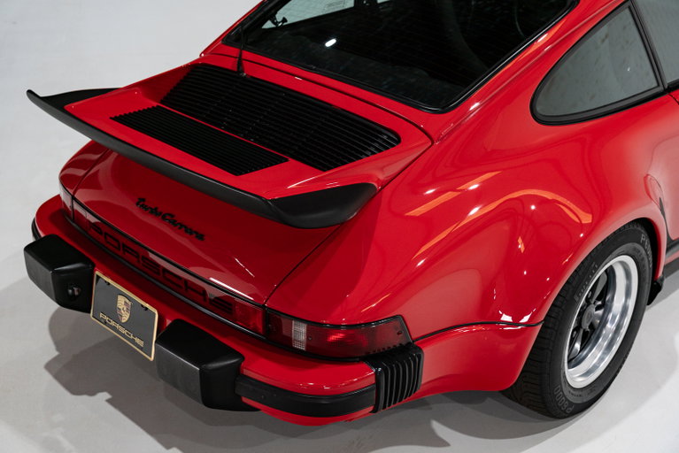 Porsche 911 Turbo 3.0 (US)