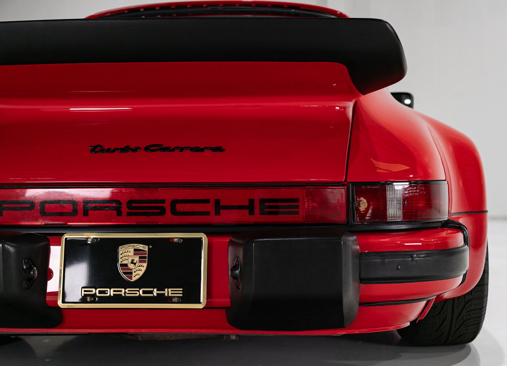 Porsche 911 Turbo 3.0 (US)