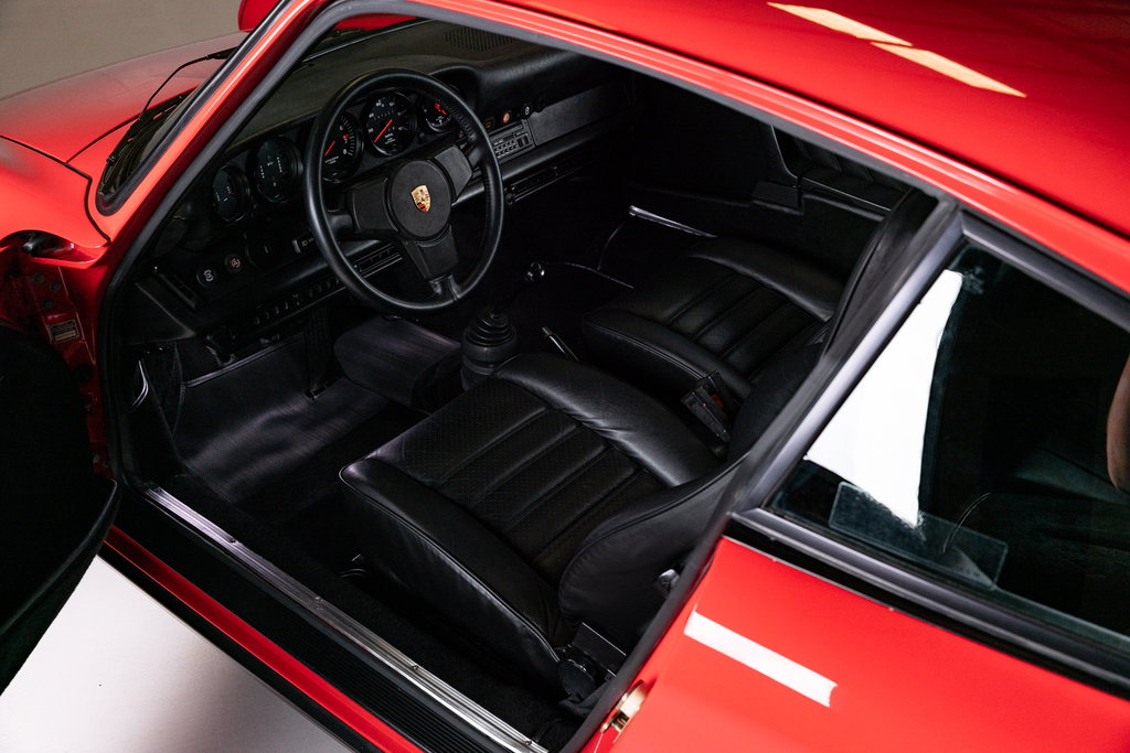 Porsche 911 Turbo 3.0 (US)