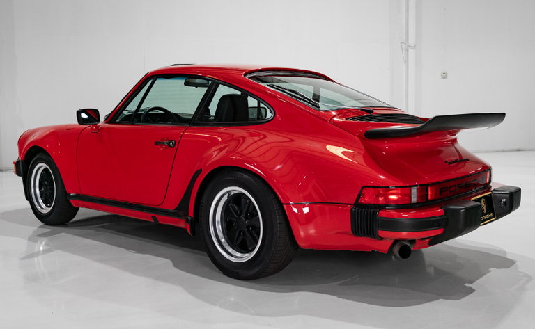 Porsche 911 Turbo 3.0 (US)