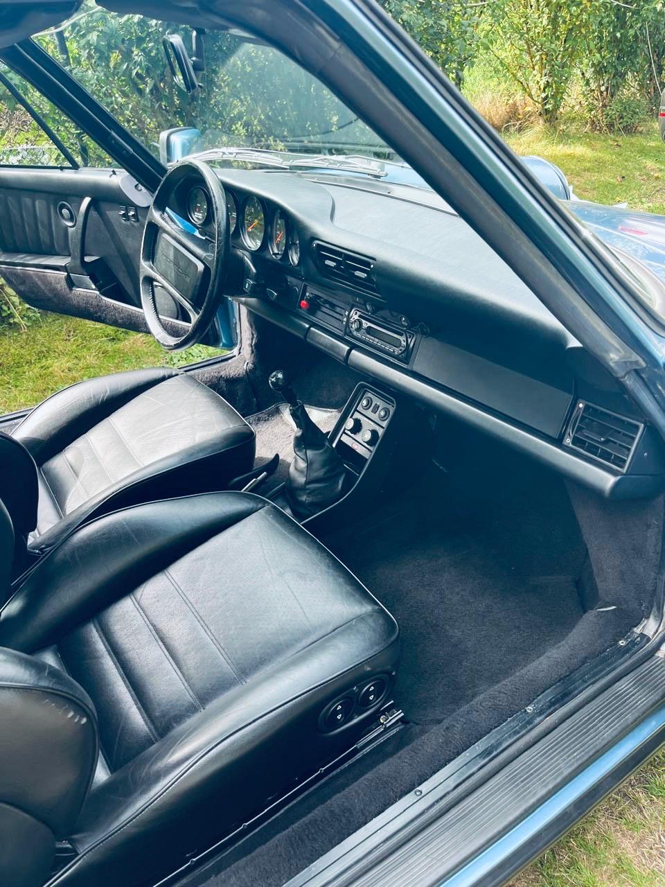 Porsche 911 Carrera 3.2