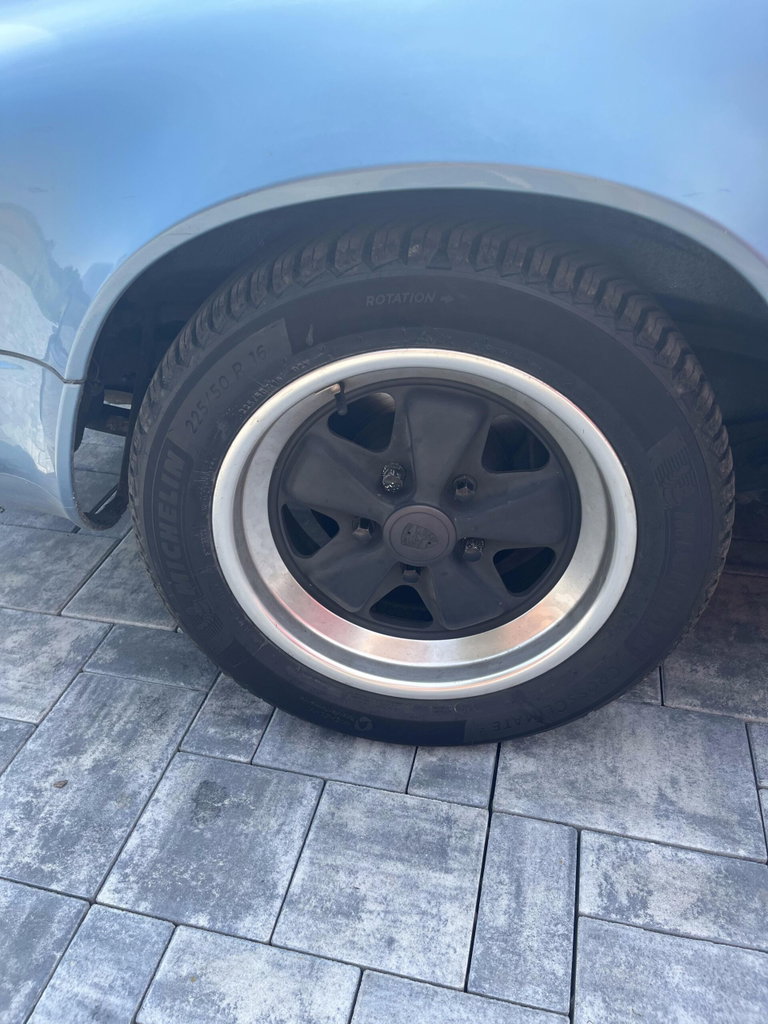Porsche 911 Carrera 3.2