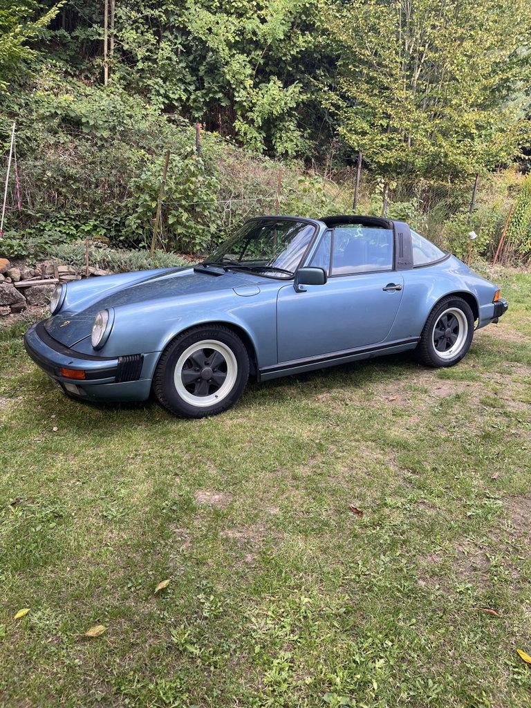 Porsche 911 Carrera 3.2