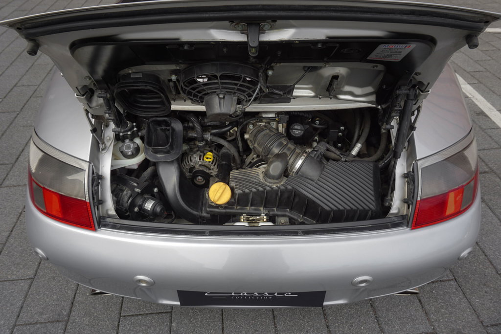 Porsche 996 Carrera 4