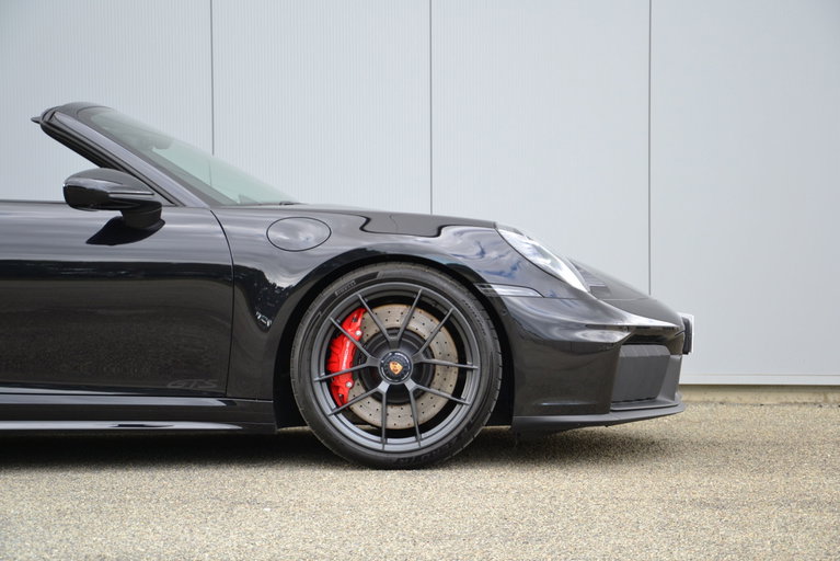 Porsche 992.2 Carrera GTS