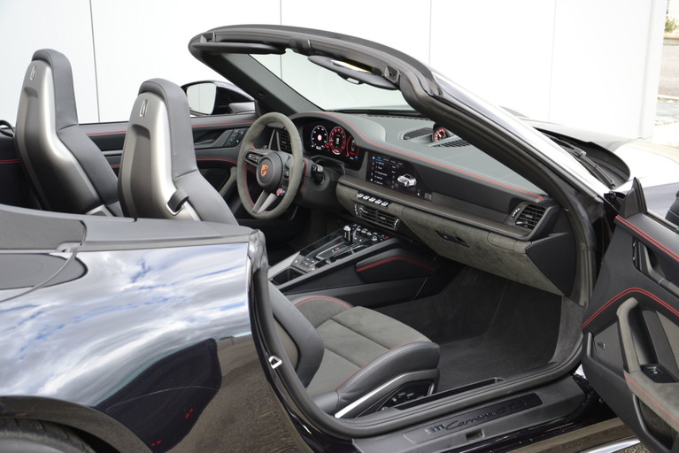Porsche 992.2 Carrera GTS